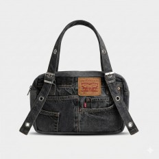 לצפייה במוצר תיק עבודת יד עשוי ממכנסי ליוויס וינטאג׳ בצבע שחור